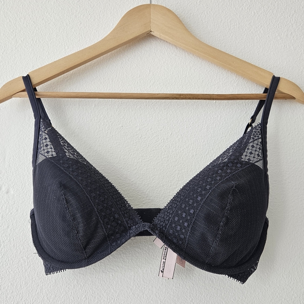 Incredible by Victoria’s Secret Bra